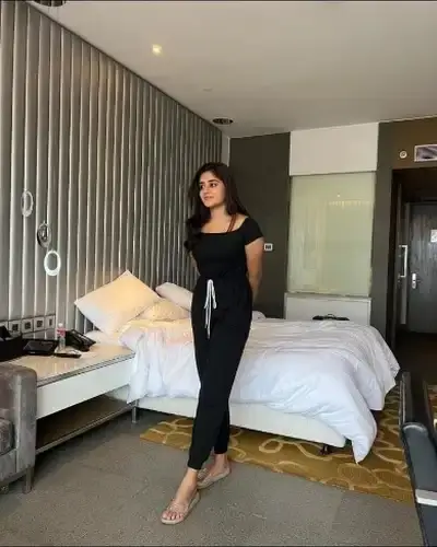 Vanthali Call Girl Service